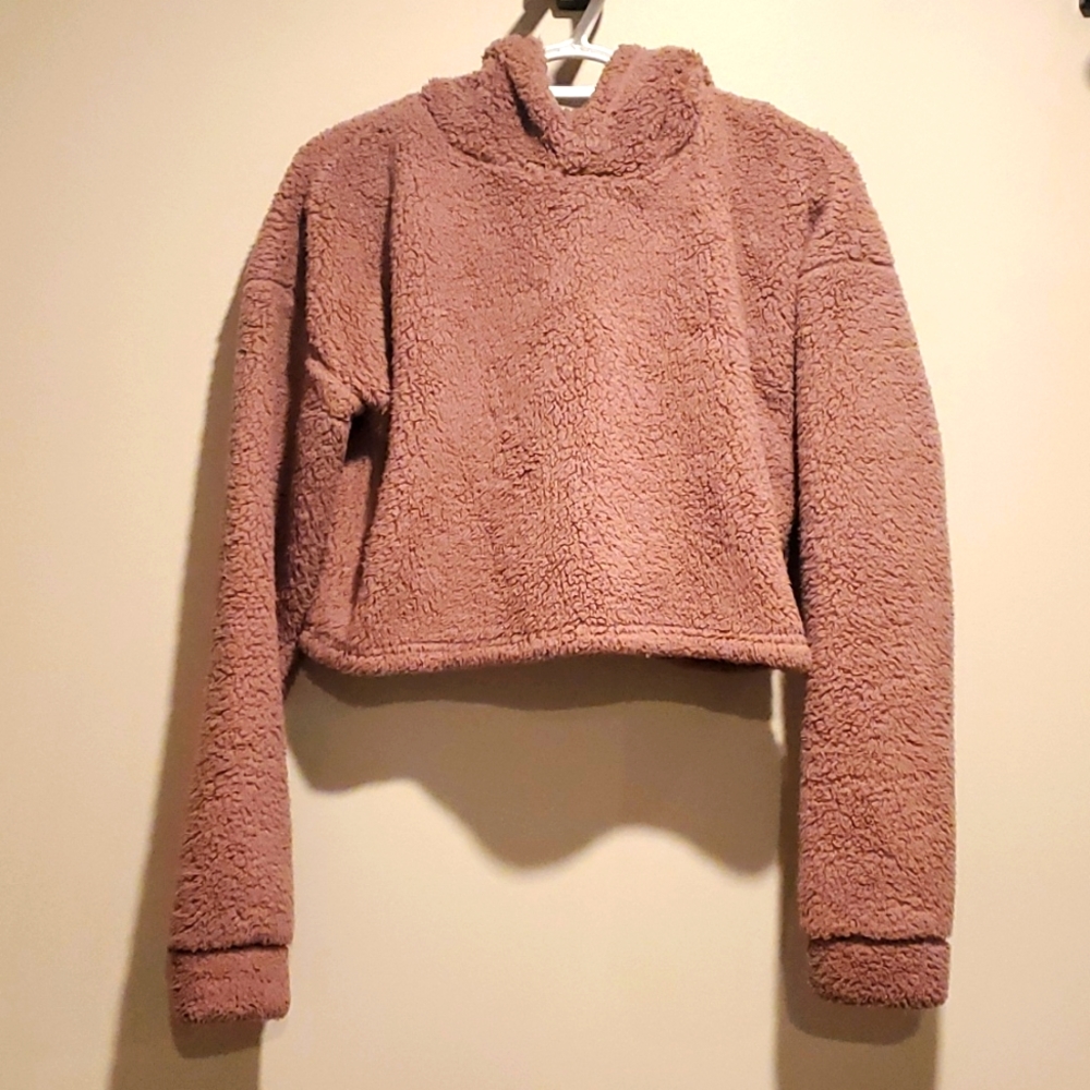 💥MOVING SALE💥 EVERYTHING MUST GO ❤️‍BNWOT Dusty rose teddy Sherpa crop hoodie